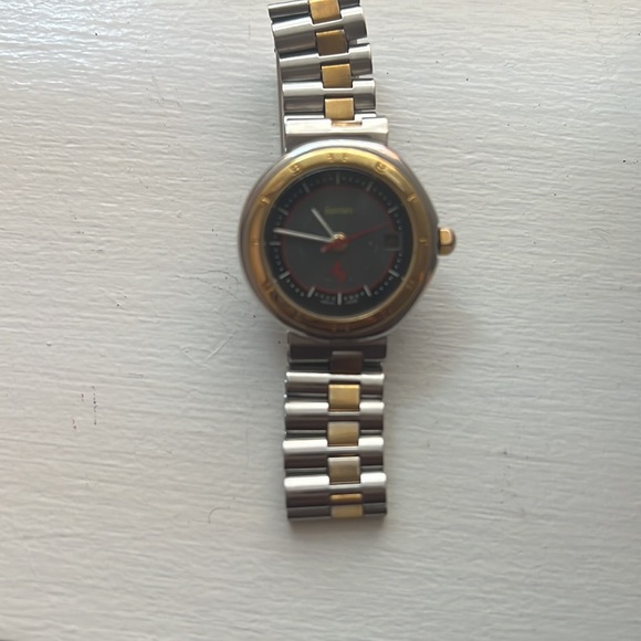 Stunning vintage Ferrari Women’s watch - Picture 4 of 6
